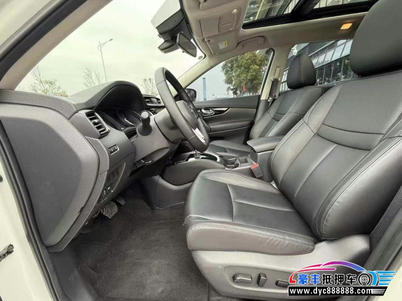 25年日产奇骏轿车抵押车出售