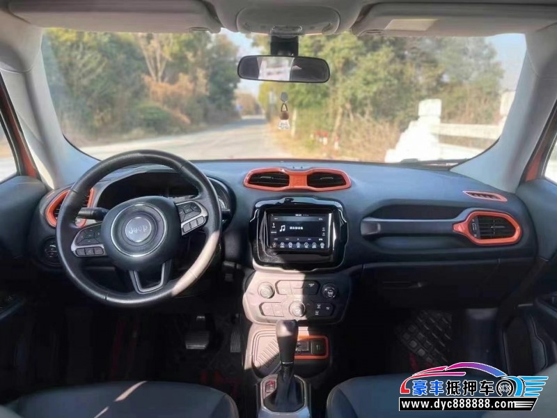 20年Jeep自由侠轿车抵押车出售