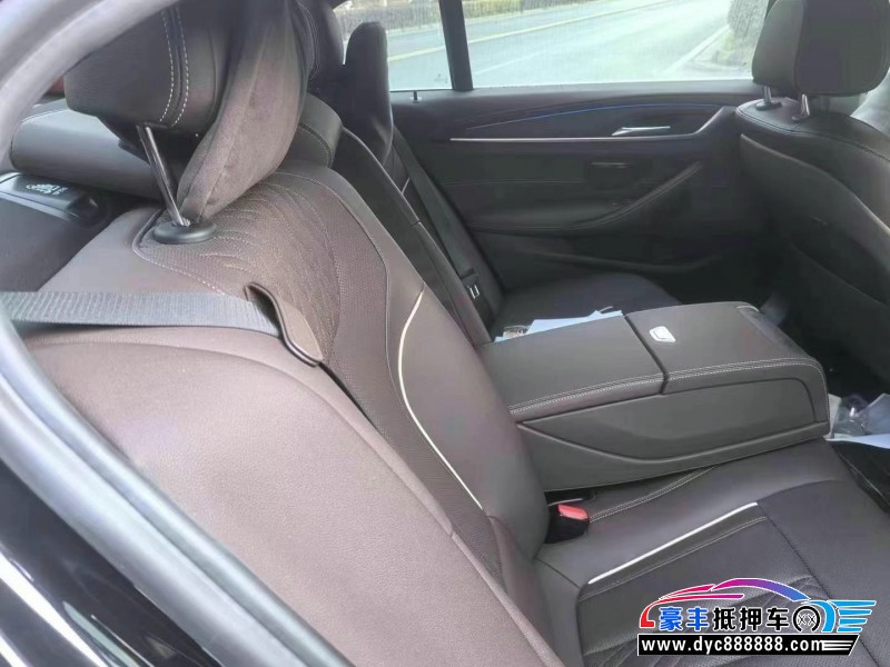 21年宝马5系轿车抵押车出售