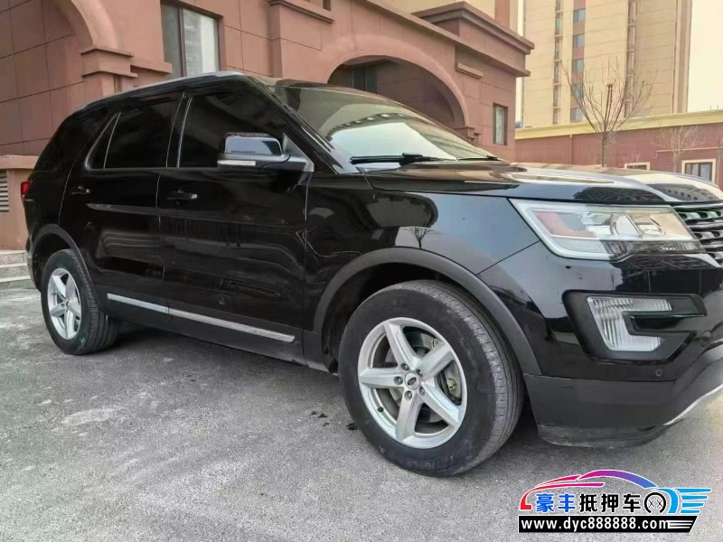 16年福特探险者轿车抵押车出售