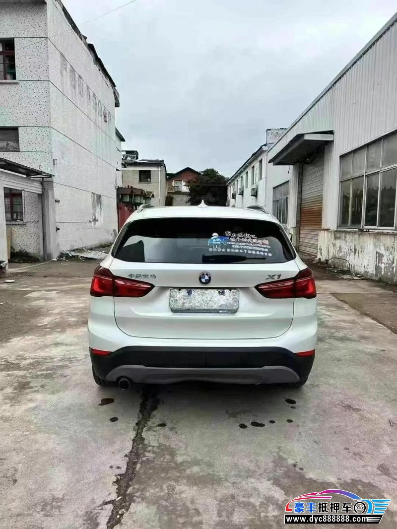 17年宝马X1轿车抵押车出售