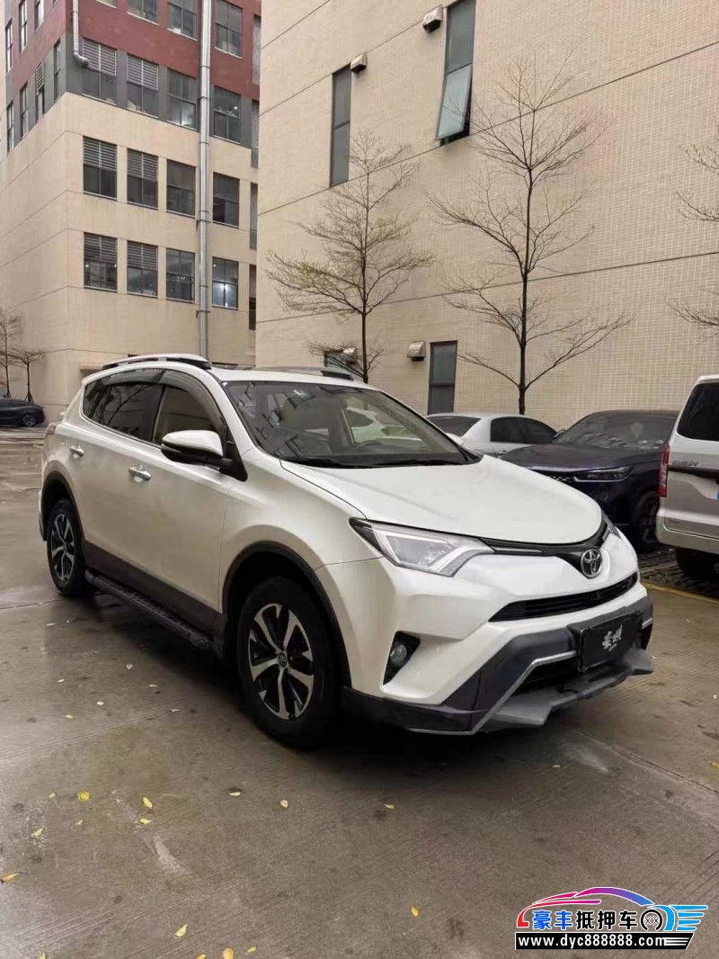 19年丰田RAV4轿车抵押车出售