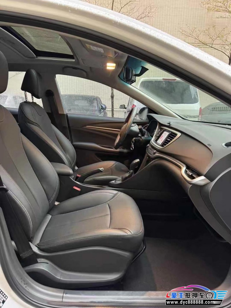 21年别克英朗轿车抵押车出售