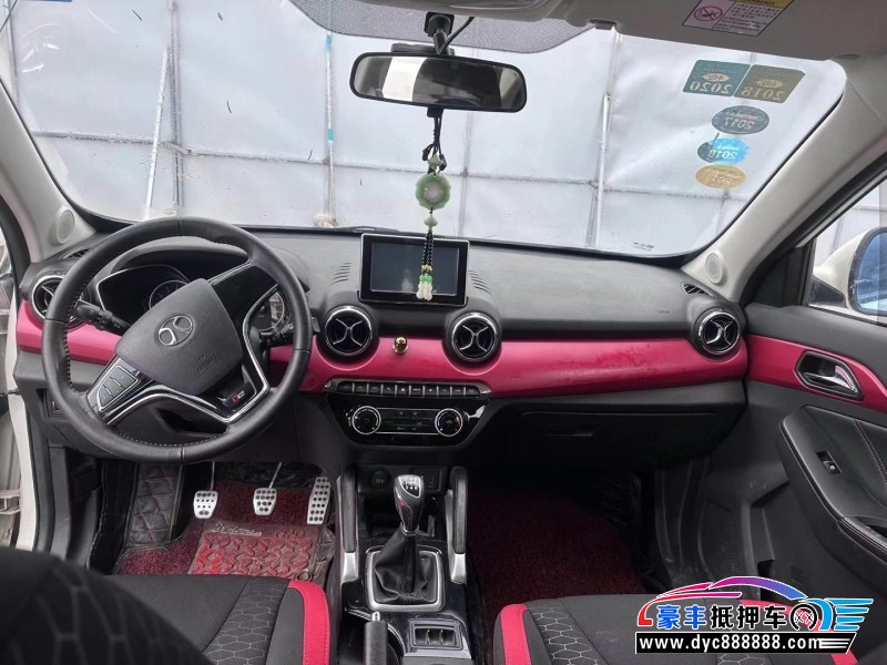 16年北汽绅宝X35轿车抵押车出售