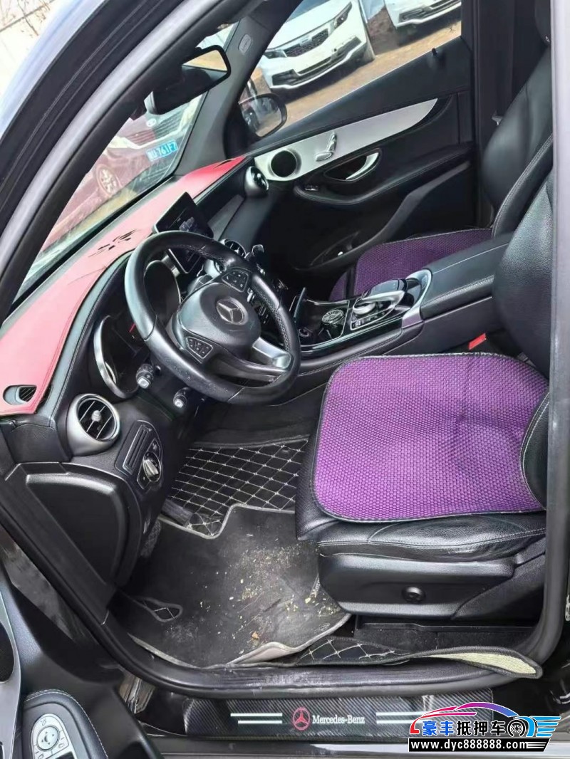 17年奔驰GLC轿车抵押车出售