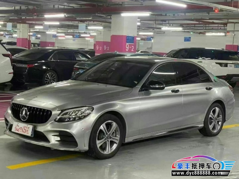 21年奔驰C轿车抵押车出售