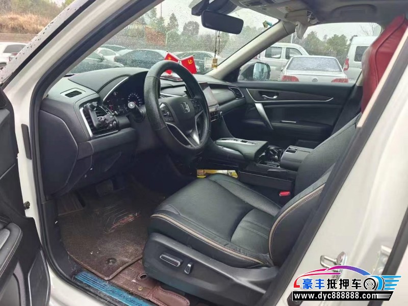 22年本田冠道轿车抵押车出售