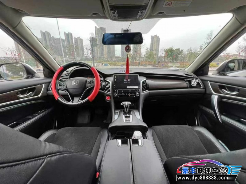 19年本田冠道轿车抵押车出售
