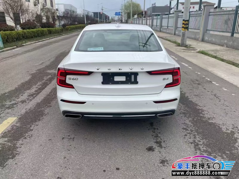 21年沃尔沃S60轿车抵押车出售