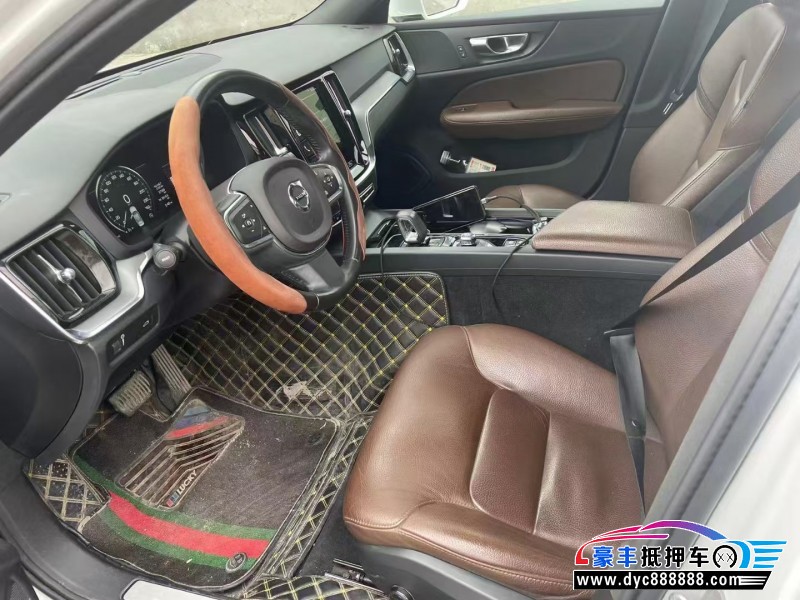 21年沃尔沃S60轿车抵押车出售