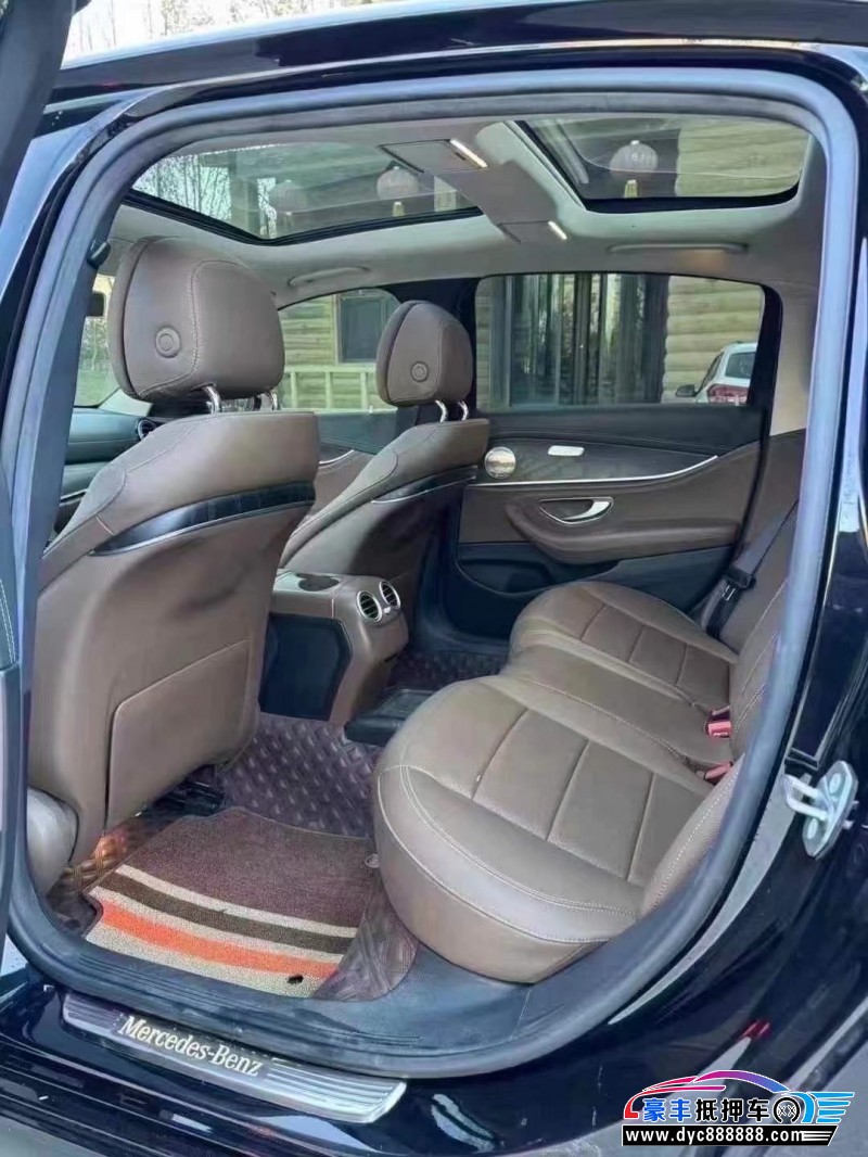 20年奔驰E轿车抵押车出售