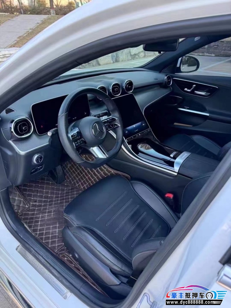 22年奔驰C轿车抵押车出售