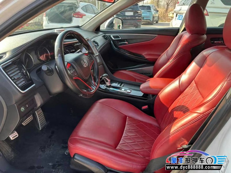 16年本田思铂睿轿车抵押车出售