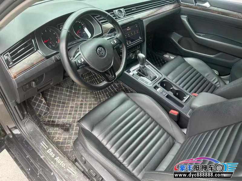 19年大众迈腾轿车抵押车出售