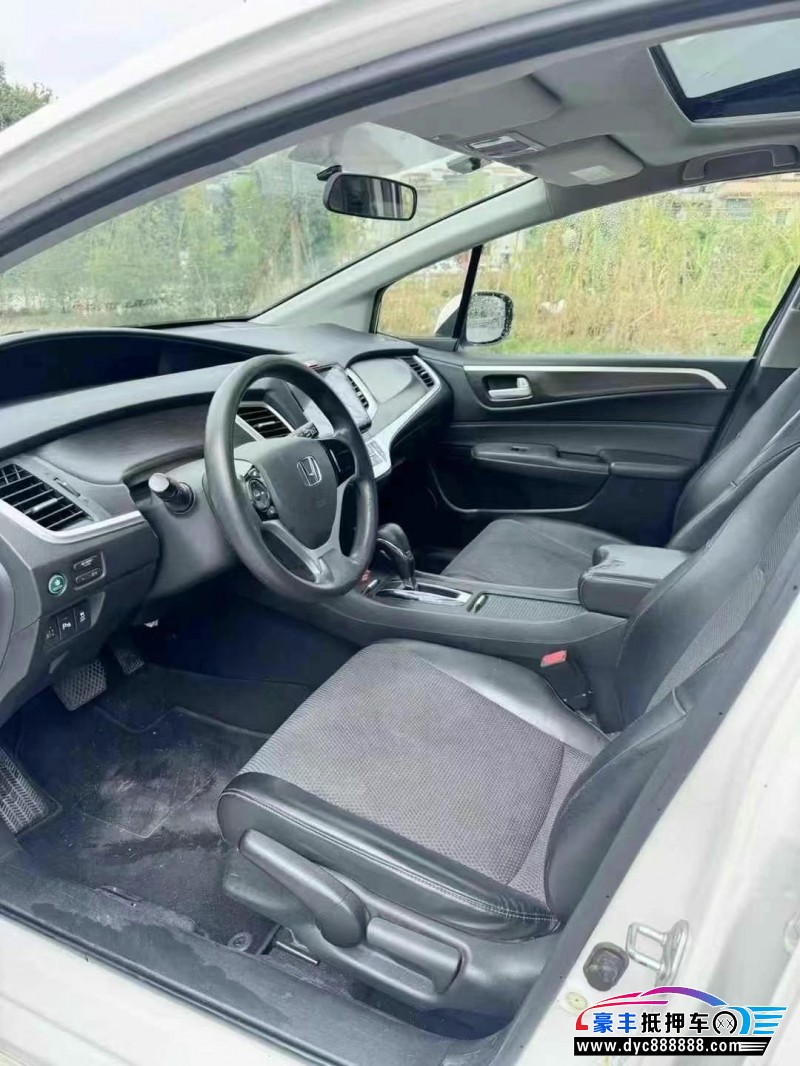 16年本田杰德轿车抵押车出售