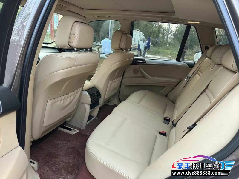 13年宝马X5SUV抵押车出售