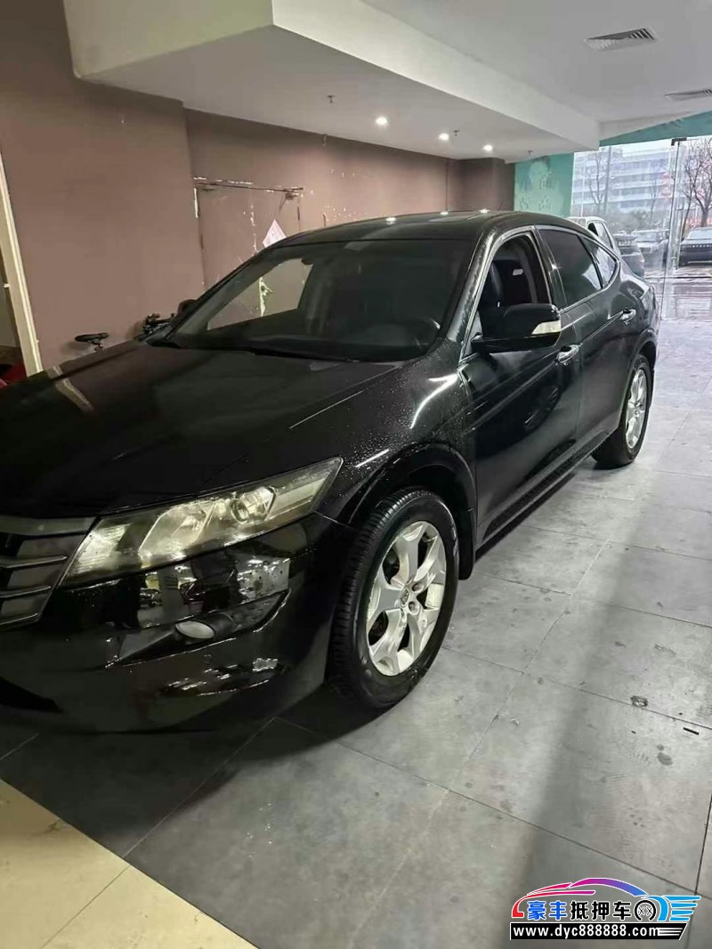 13年本田歌诗图轿车抵押车出售