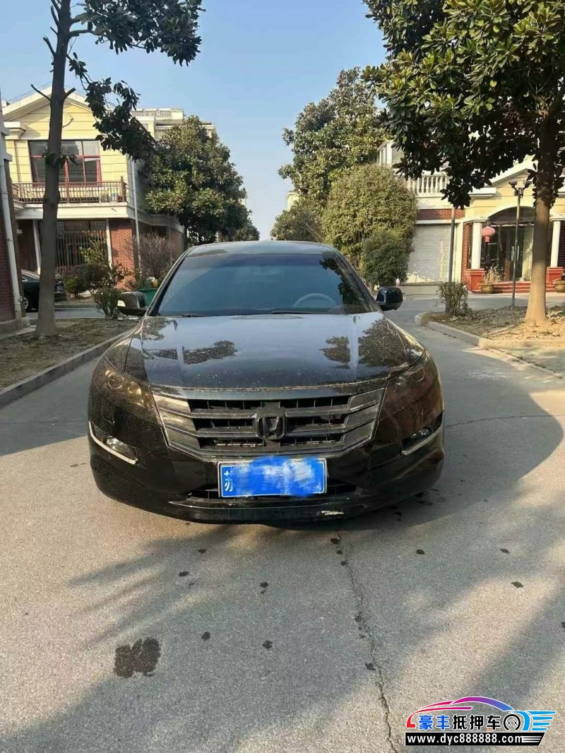 13年本田歌诗图轿车抵押车出售