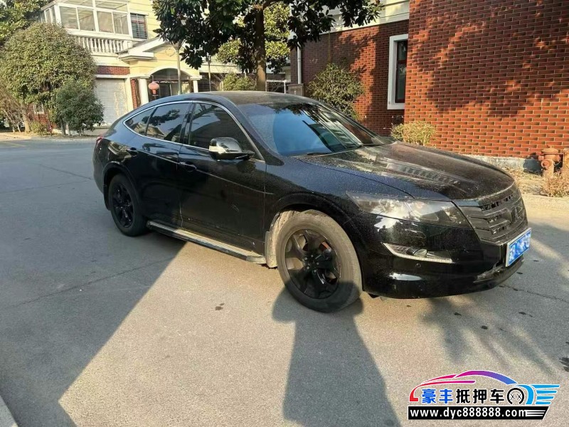 13年本田歌诗图轿车抵押车出售