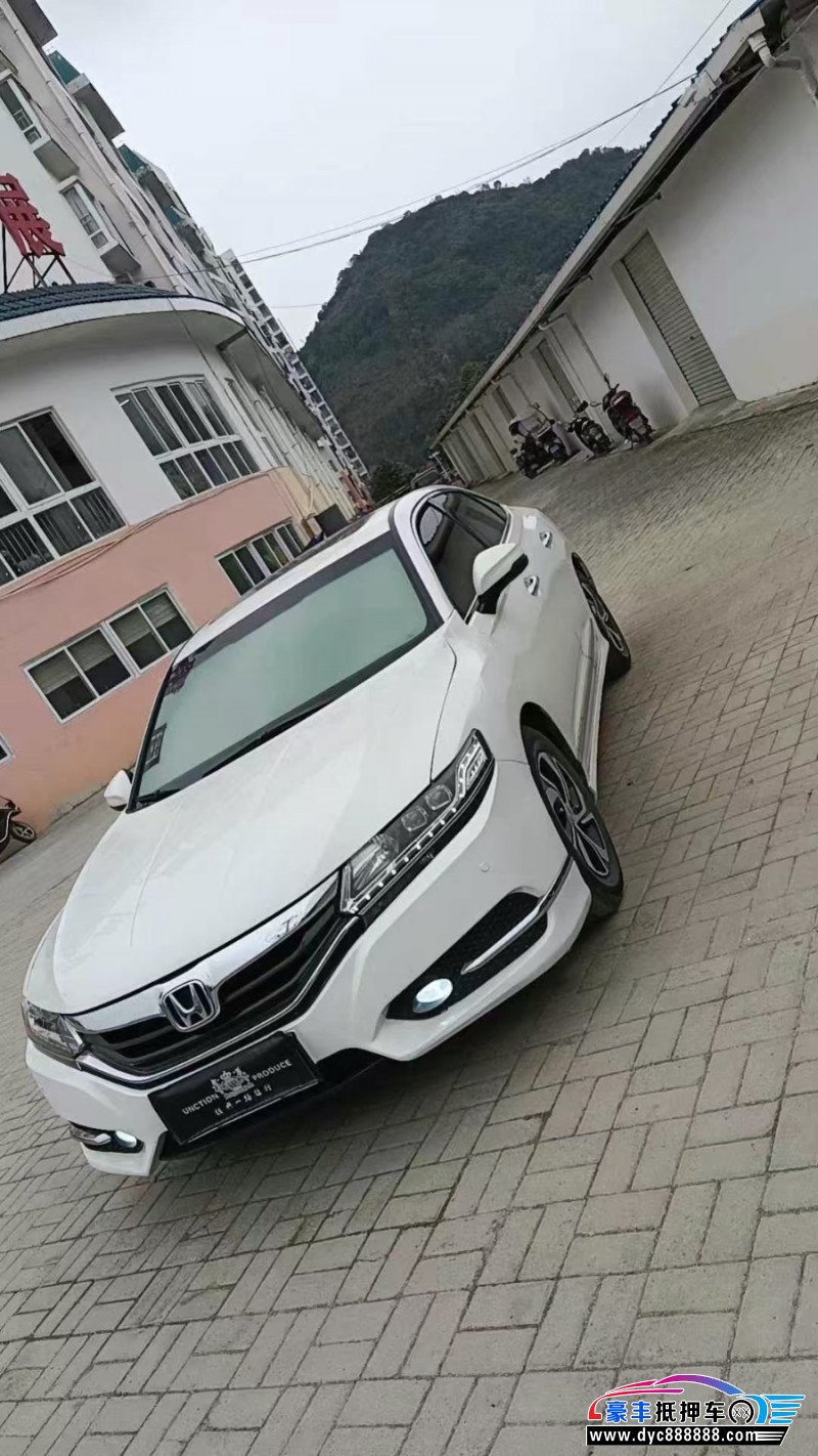 17年本田思铂睿轿车抵押车出售