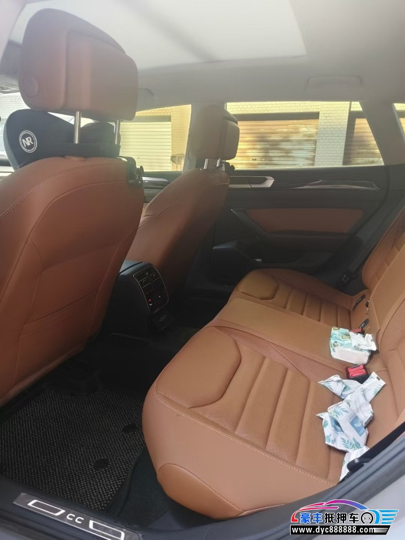 22年大众CC轿车抵押车出售