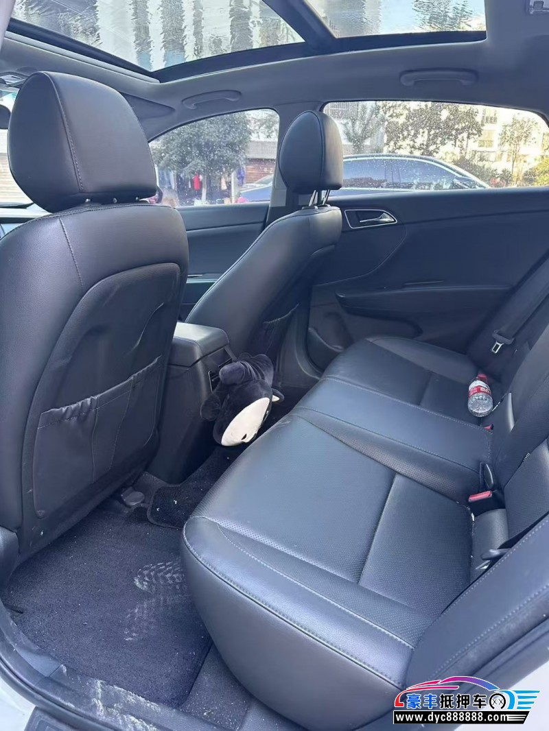 19年现代名图轿车抵押车出售