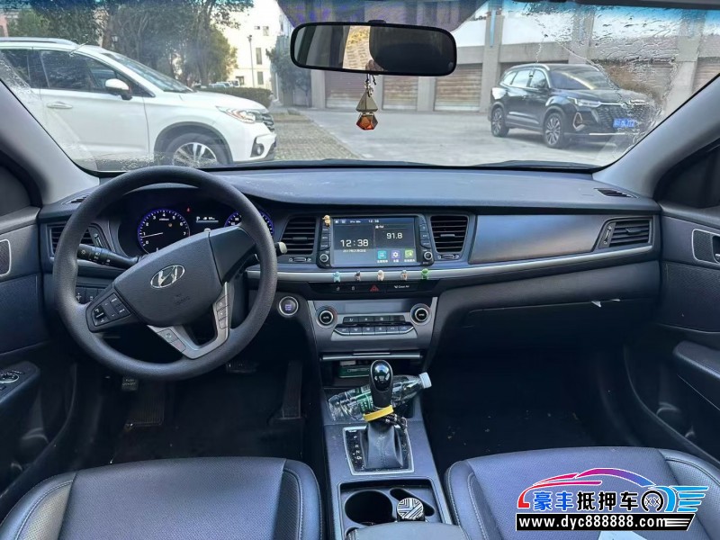 19年现代名图轿车抵押车出售