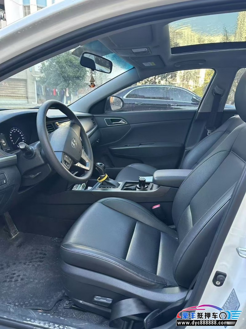 19年现代名图轿车抵押车出售