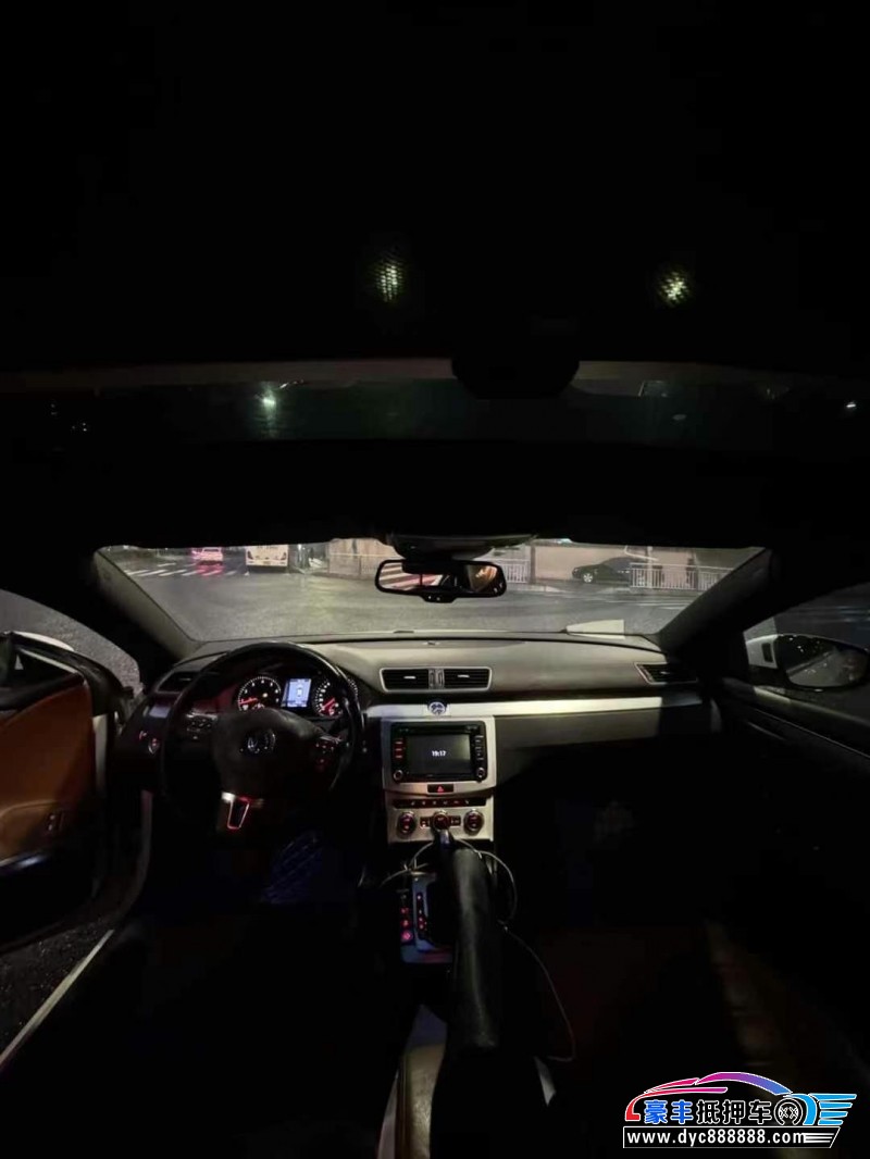 13年大众CC轿车抵押车出售