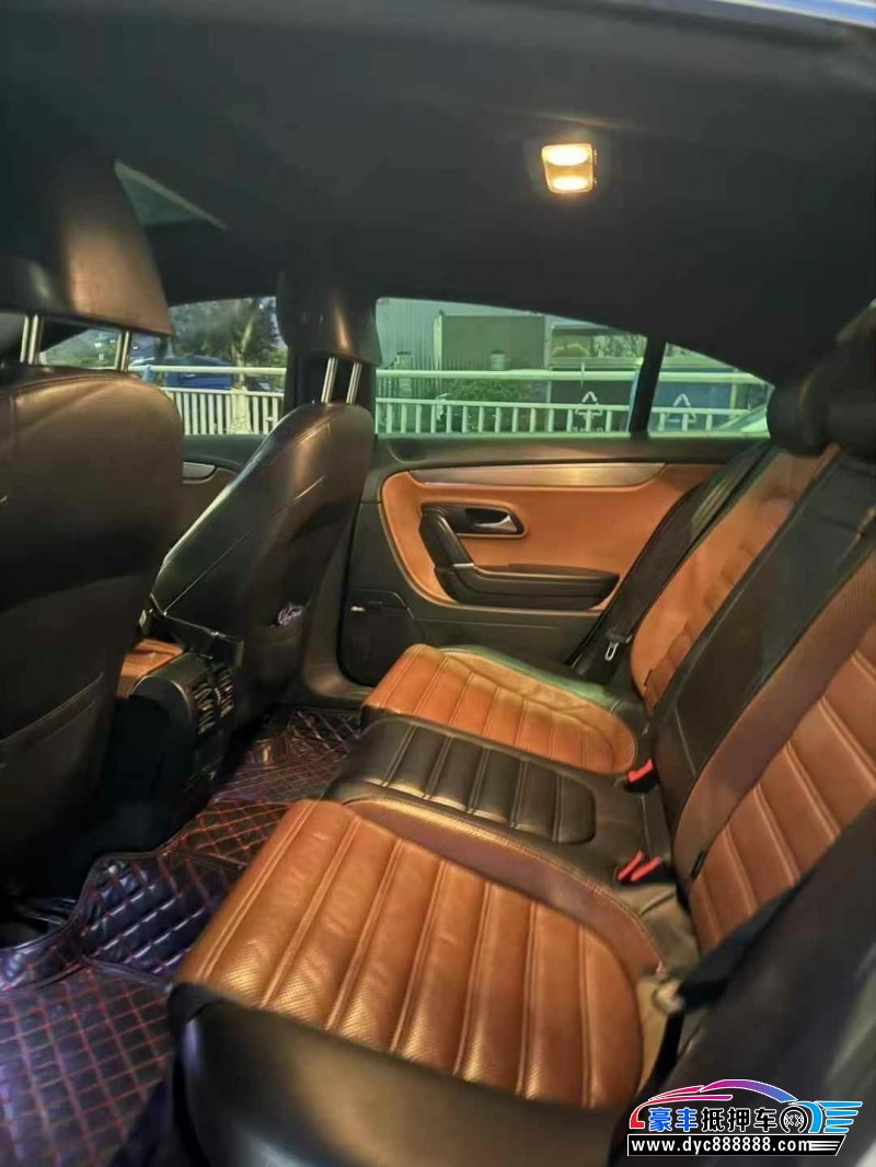 13年大众CC轿车抵押车出售