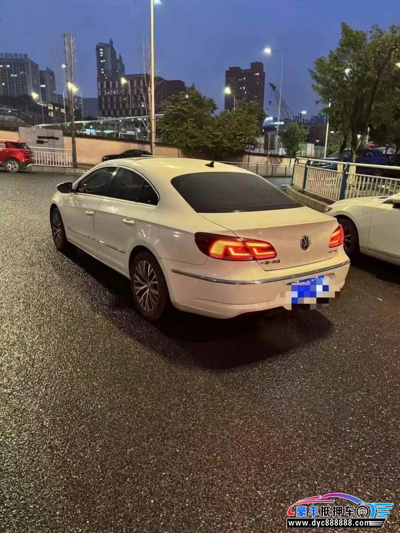13年大众CC轿车抵押车出售