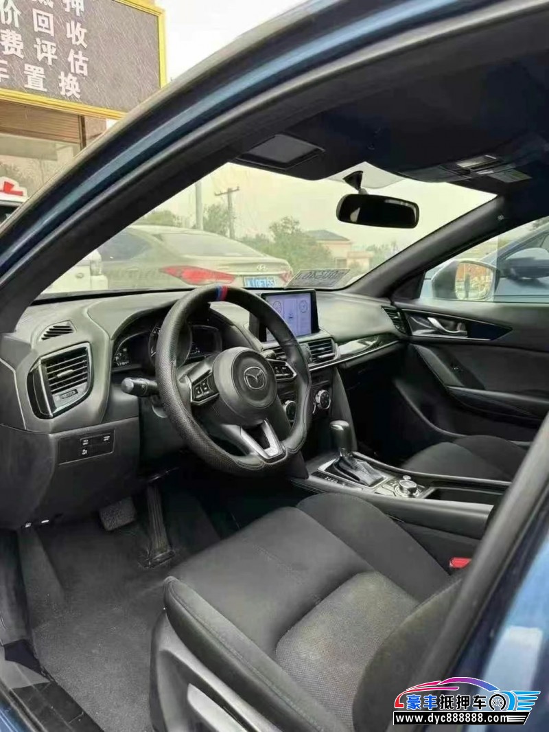 21年马自达CX-4轿车抵押车出售