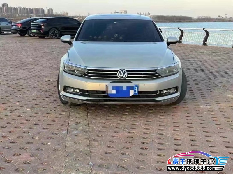 18年大众迈腾轿车抵押车出售