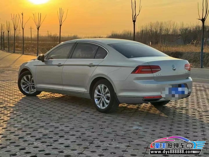 18年大众迈腾轿车抵押车出售