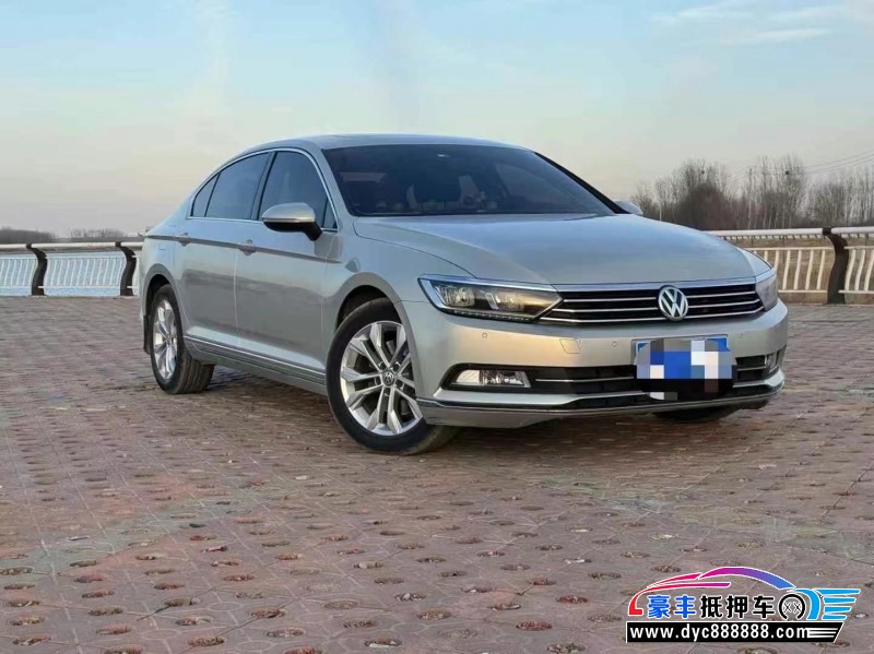 18年大众迈腾轿车抵押车出售