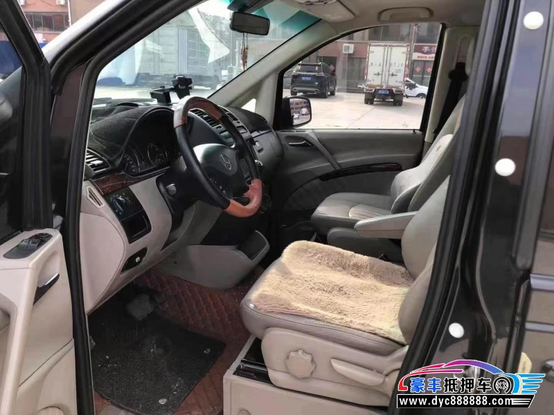 11年奔驰唯雅诺MPV抵押车出售