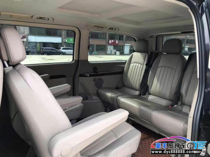 11年奔驰唯雅诺MPV抵押车出售