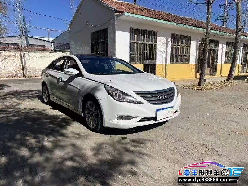11年现代索纳塔八轿车抵押车出售