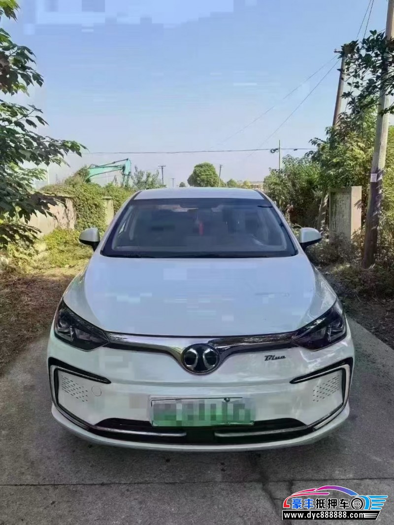 21年北汽新能源EU系列轿车抵押车出售