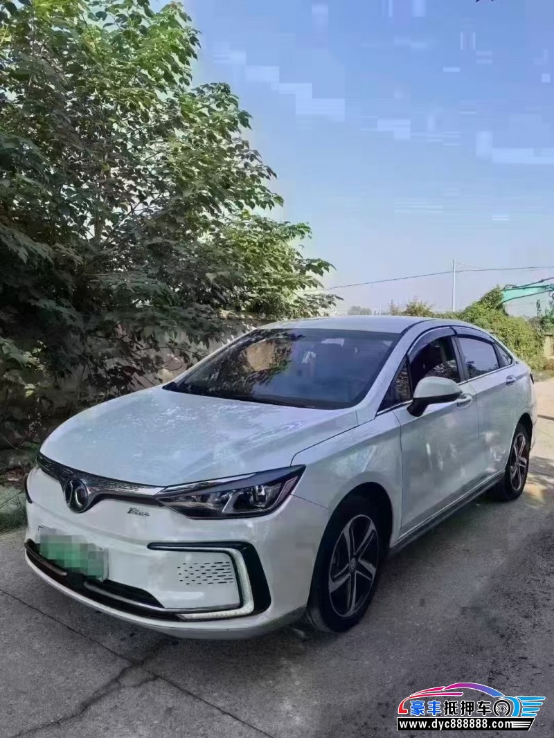 21年北汽新能源EU系列轿车抵押车出售