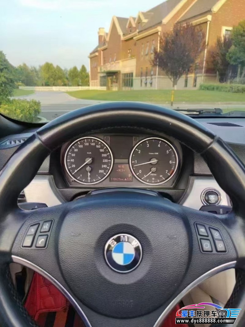 10年宝马3系轿车抵押车出售