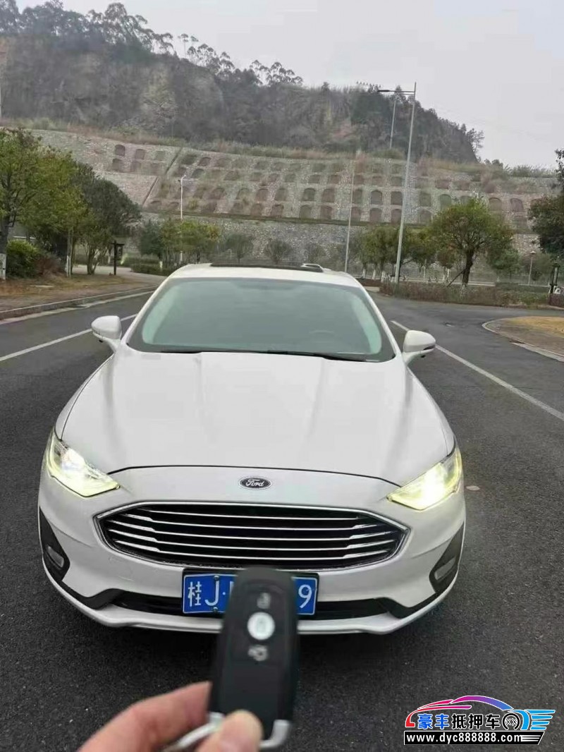 20年福特蒙迪欧轿车抵押车出售