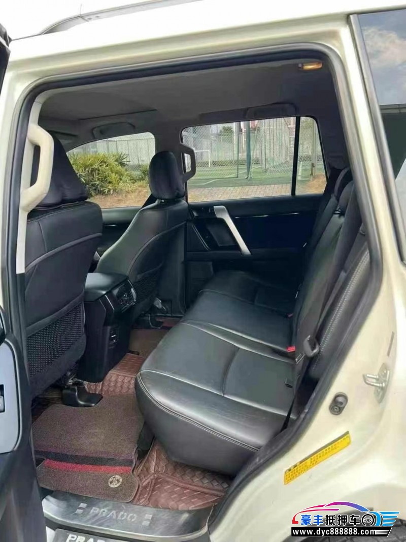 15年丰田普拉多（霸道）轿车抵押车出售