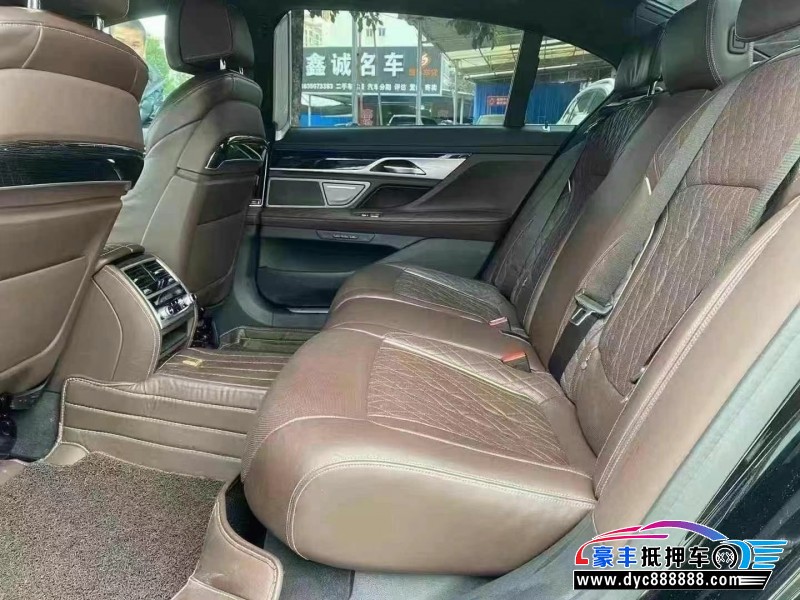 21年宝马7系轿车抵押车出售