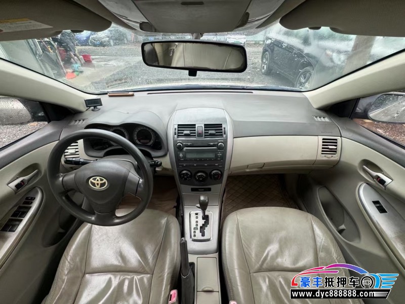 10年丰田卡罗拉轿车抵押车出售