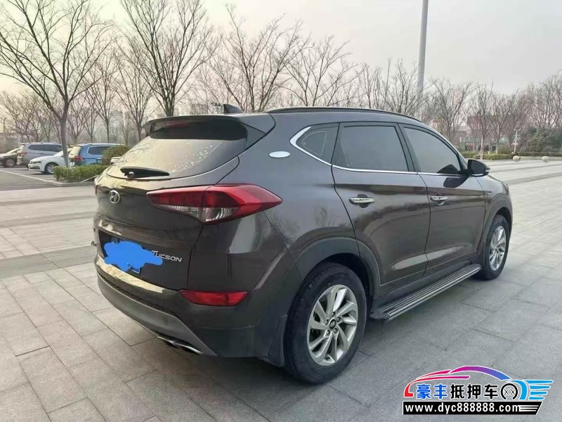 18年现代途胜轿车抵押车出售