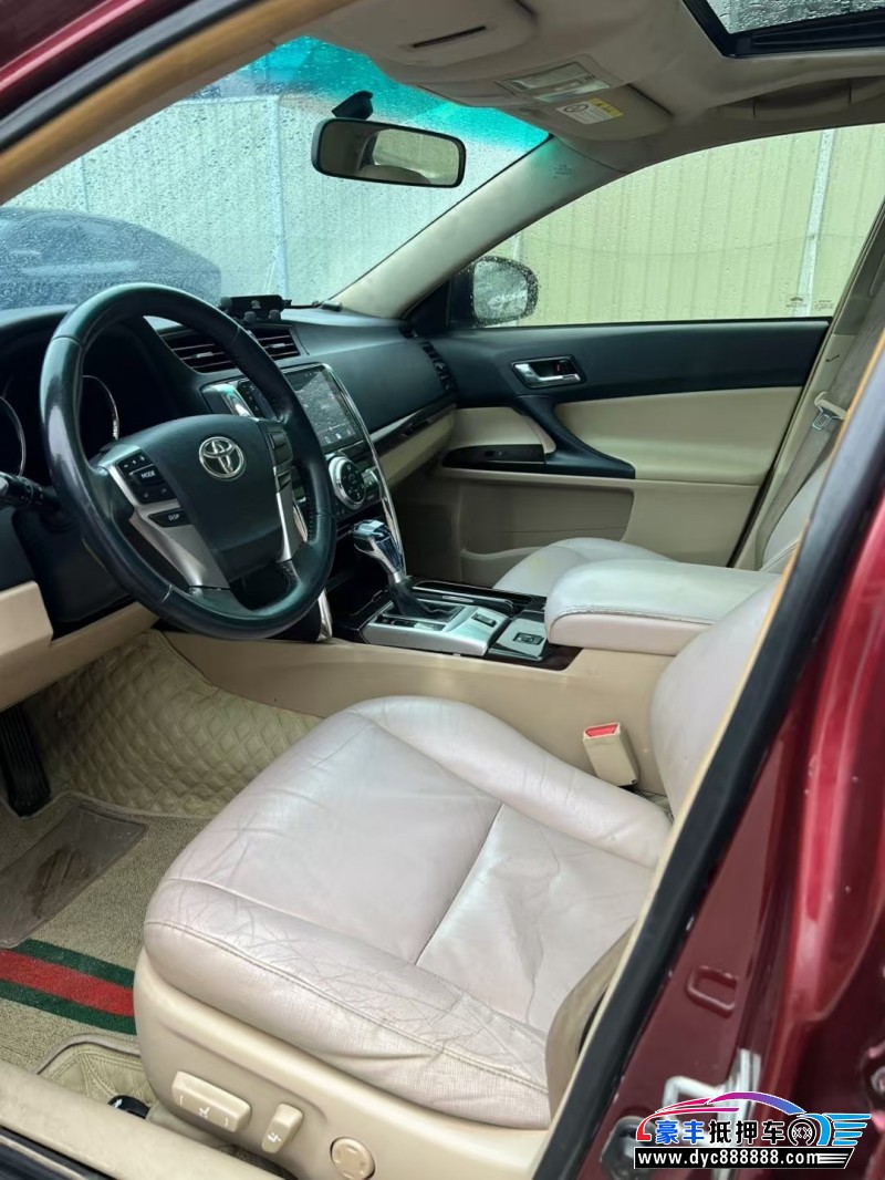 12年丰田锐志轿车抵押车出售