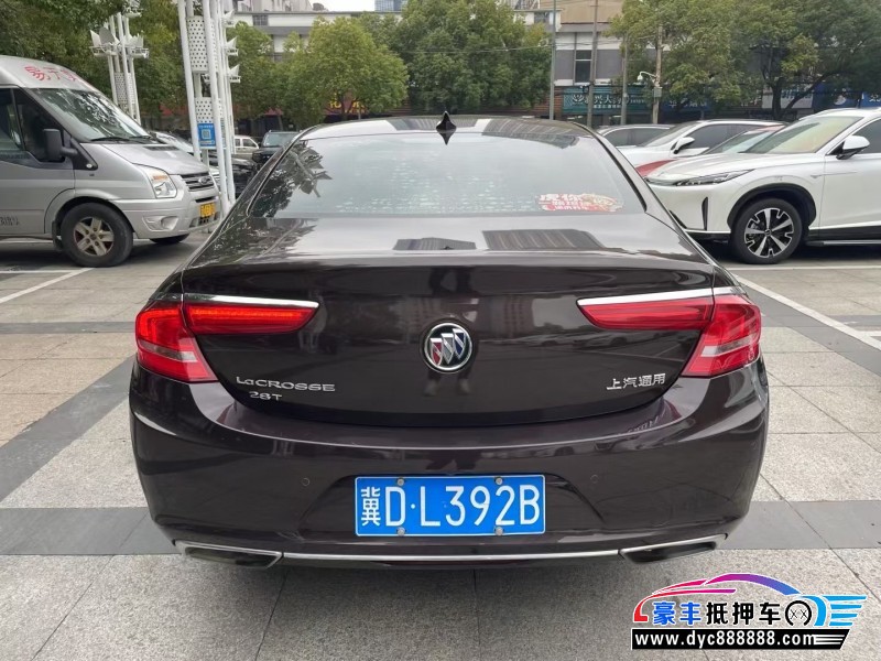 18年别克君越轿车抵押车出售