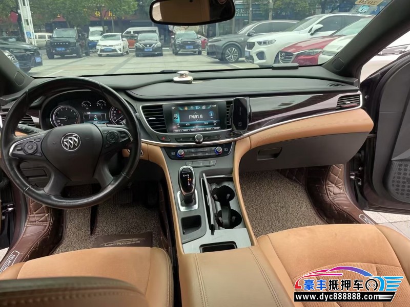 18年别克君越轿车抵押车出售