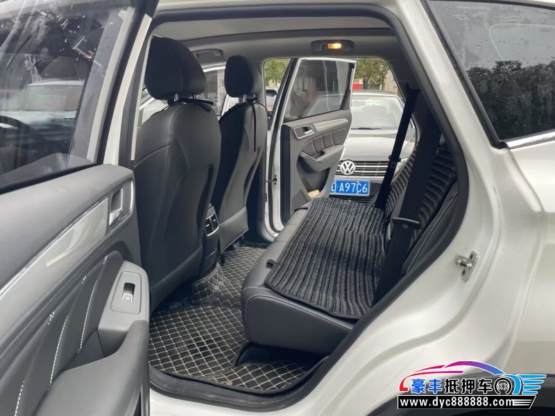 20年荣威RX5轿车抵押车出售